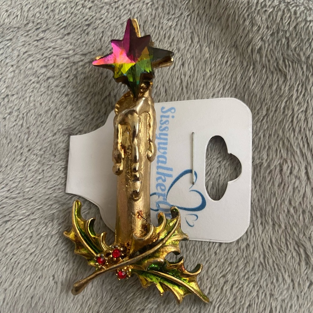Women’s brooch pin EUC